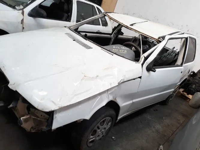 Fiat Uno 1.0 2012 - Veiculo Para Venda de Peças