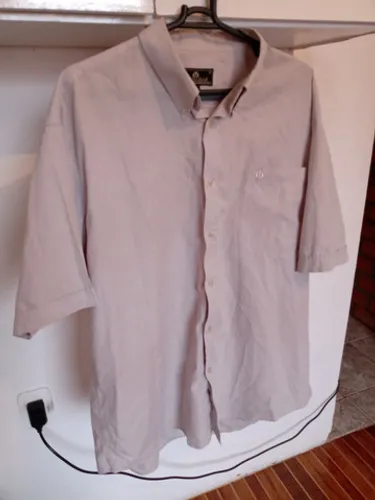 Camiseta masculina bege, tamanho XL