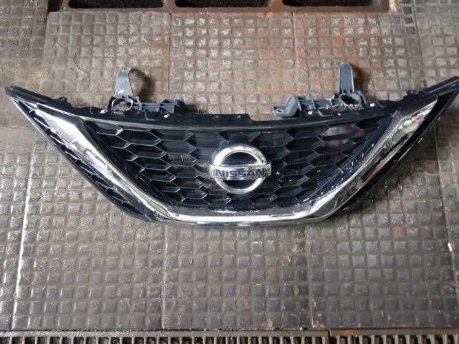 Grade Nissan Versa