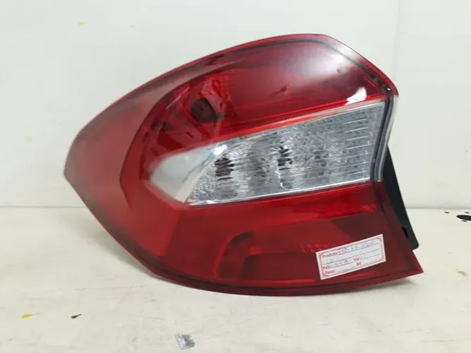 Lanterna traseira ford ka sedan L/E usado