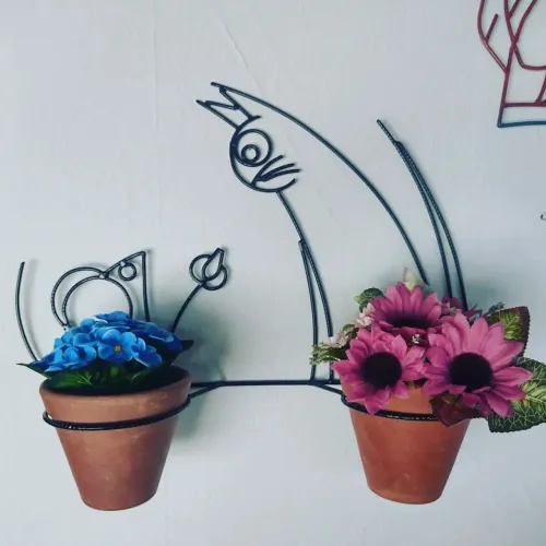 Suporte para Vasos de Parede em Ferro