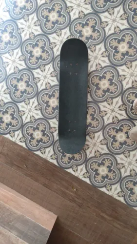 Skate Maui and Sons 