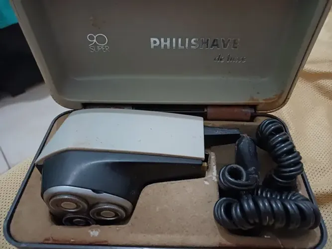 BARBEADOR PHILISHAVE DE LUXE