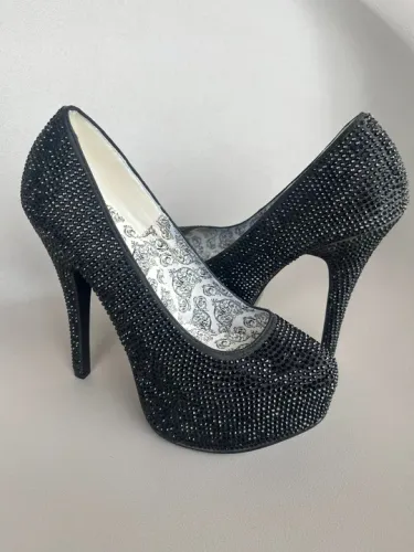 Scarpin Bordello Luxo - Strass preto - salto 14cm plataforma 4cm