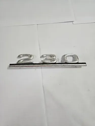Mercedes benz 230 emblema novo original