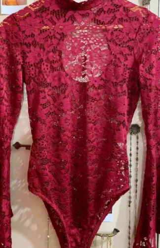 Body renda marsala com bojo