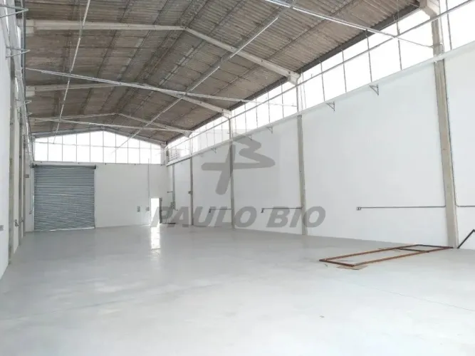 Galpão industrial para alugar no Bairro Vila São Pedro em Santo André - SP.