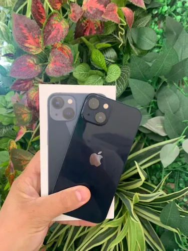 iPhone 13 midnight