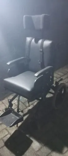 Cadeira de rodas postural 