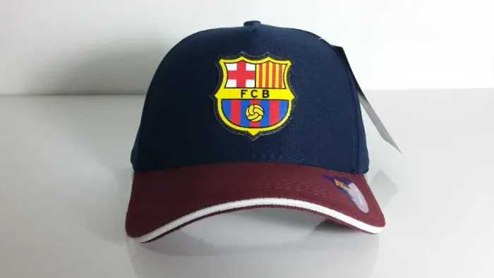 Boné novo Time de Futebol Aba Curva Ajustável Pronta Entrega cód 615