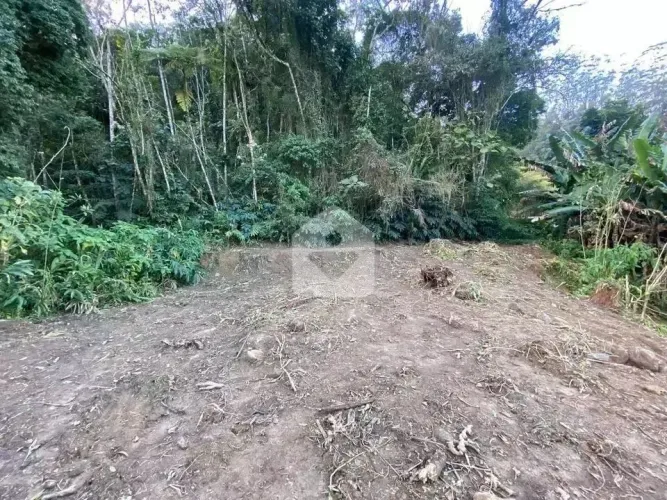 Terreno à venda, 1.056m² - Cremerie - Petrópolis/RJ
