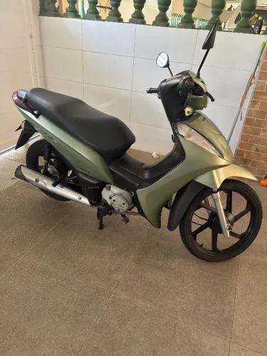 Honda Biz 125 Es, com rodas de liga leve, 88.000 km rodado