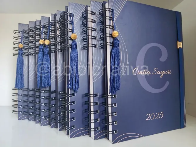 Kit 10 Cadernos Personalizados