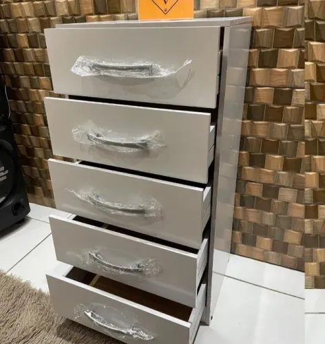 Cômoda 5 gavetas NOVO da loja