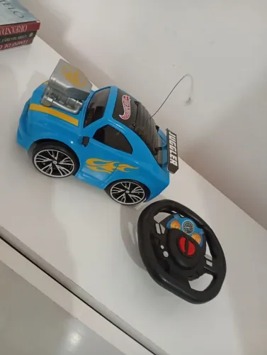 Carrinho controle Hot Wheels