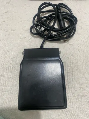 Pedal para teclado novo