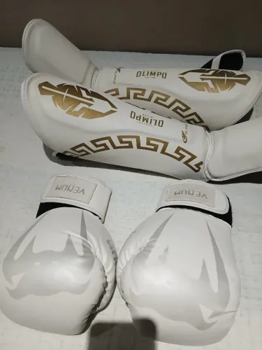 luva e caneleira muay thai/boxe