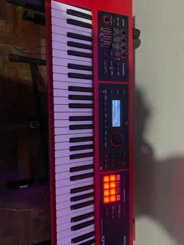 Teclado Roland Sintetizador XPS-30 Vermelho XPS30 RD