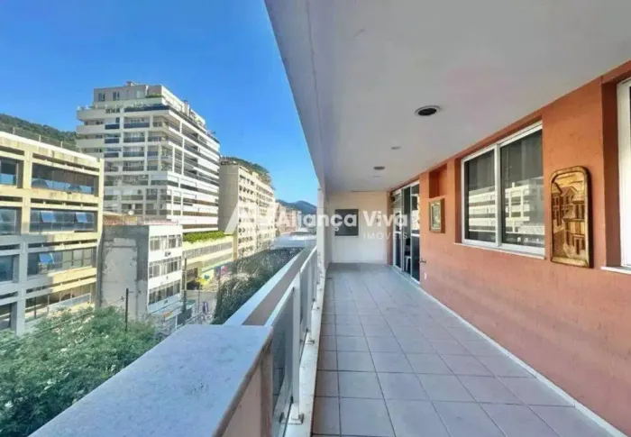 Botafogo | Apartamento 4 quartos, sendo 1 suite