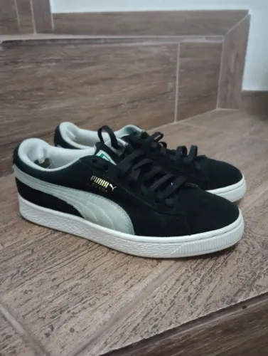 Tênis Puma Suede - Preto com Detalhes