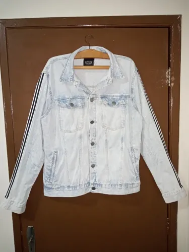 Jaqueta jeans feminino KB com listas laterais azul claro - G