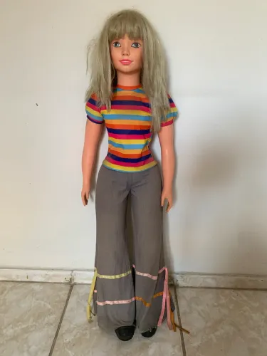 BONECA ELIANA Estrela de 2003  Grande de 1 metro e 4 centímetros 