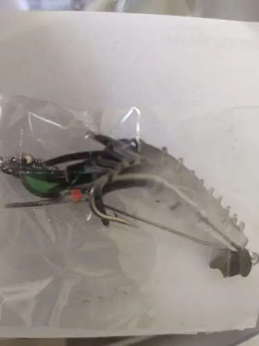 Isca artificial de camarão 100 peças 