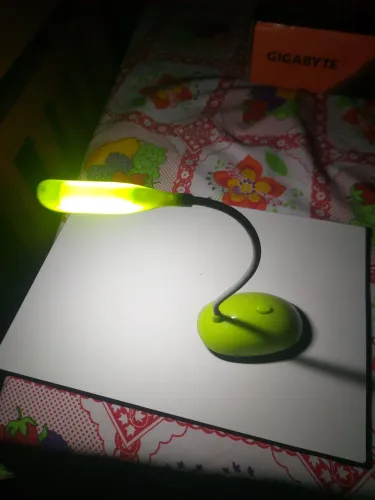 Luminária de mesa flexível 