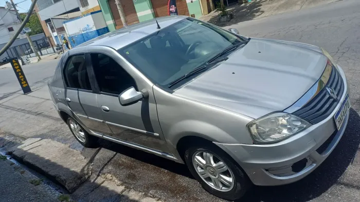 Renault Logan Expression Hi-flex 1.6 8V 4P 2012