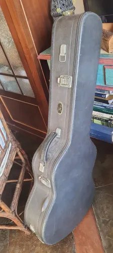 Case de Violão Acústico Vintage - Em Ótimo Estado