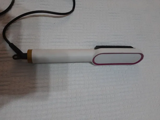 Escova chapinha bivolt