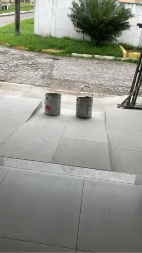 Colocação de pisos e azulejos