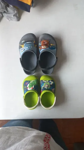 Crocs Infantil - Verde com Desenhos