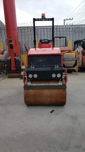Rolinho compactador seminovo