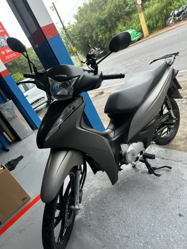 Vendo Honda biz 125 único dono 