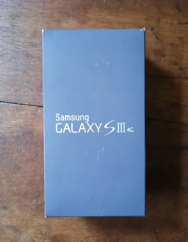 Celular Samsung Galaxy S3 I9305 16GB - Lacrado Raridade