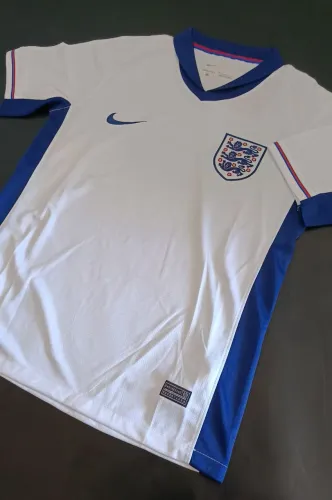 Camisa da seleção da Inglaterra versão torcedor 24/25