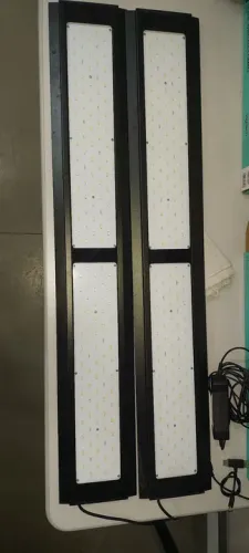 Iluminação LED para aquarios com 4 Painéis