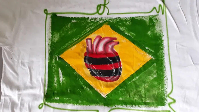 Camiseta Adidas/Nike Brasil Coração Sou Rubro Negro, da Fla Boutique tamanho G 