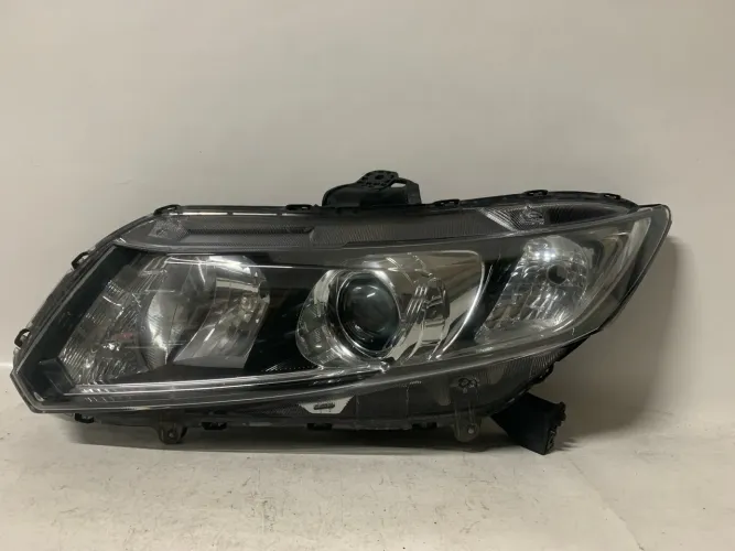 Farol Civic 12/16 restaurado foto4