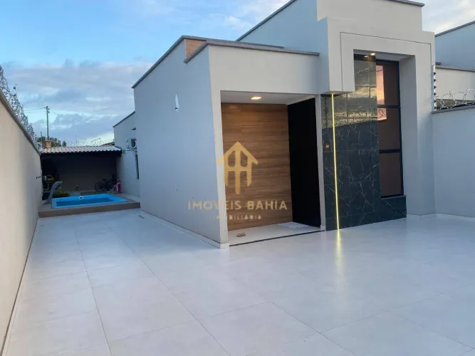 OPORTUNIDADE! CASA À VENDA NO SIM - RUA PÚBLICA COM PISCINA
