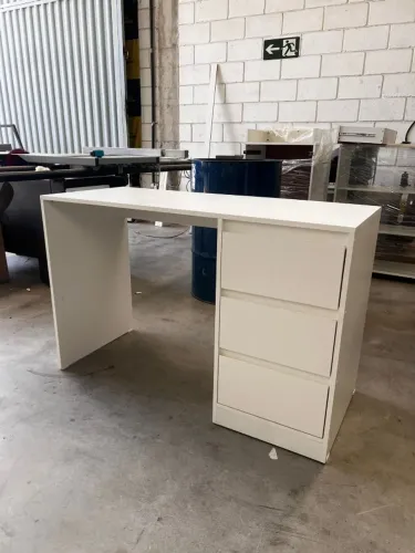 Mesa em MDF 03 Gavetas 75x120x50