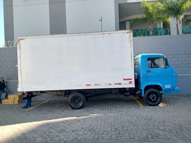 Mudança fretes e carretos !!!!