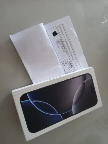 iPhone 16 Pro Max 256G - chip físico/ ESim Nacional