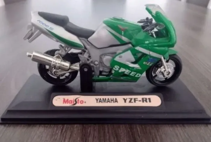 Miniatura Moto Yamaha YZF-R1 de 1998
