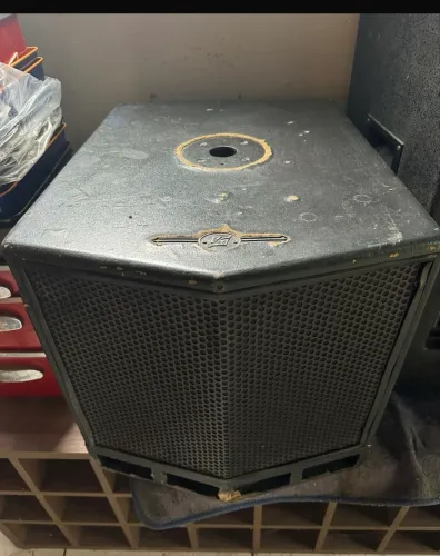 Subwoofer ativo frahm