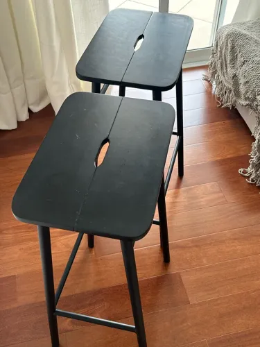 Duas banquetas tok&stok