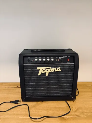 Amplificador de guitarra Tagima Black Fox 30