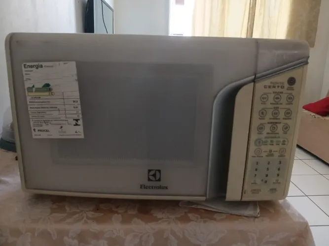 Micro-ondas com defeito