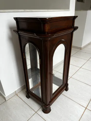 Oratório / Cristaleira raridade peça de antiquário 